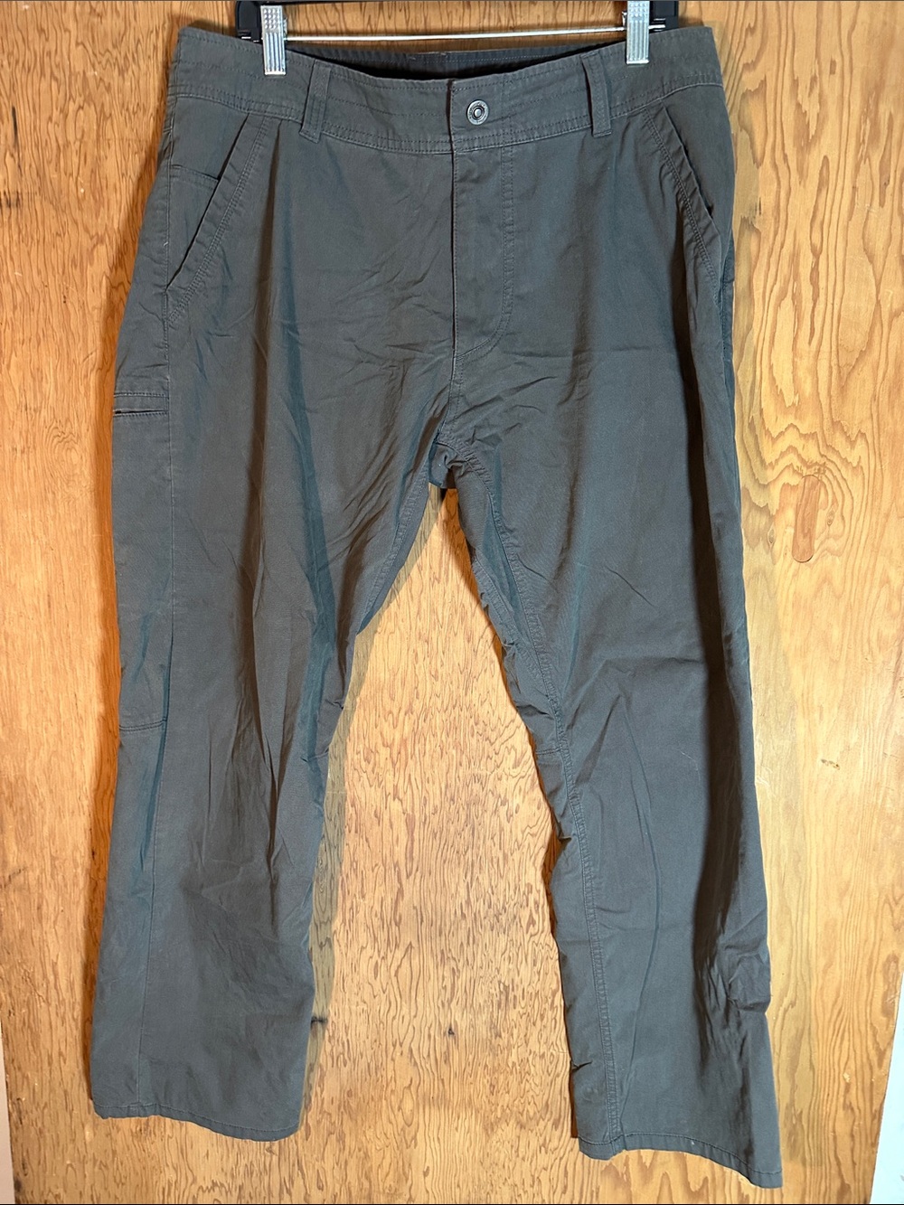 Kuhl Men's Cargo Pants in Charcoal